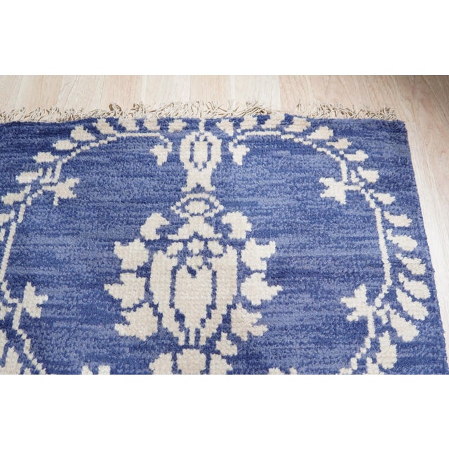 Contemporary 8x10 Luxurious Chloe Blue Floral Traditional Hand Knotted Wool Carpet Rug For Sale - Image 3 of 4