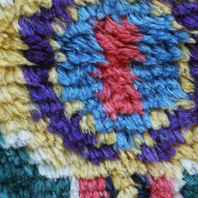 Contemporary Hand-Knotted Moroccan & Turkish Inspired Catalina Geometric Rug - 5 X 7 For Sale - Image 3 of 5