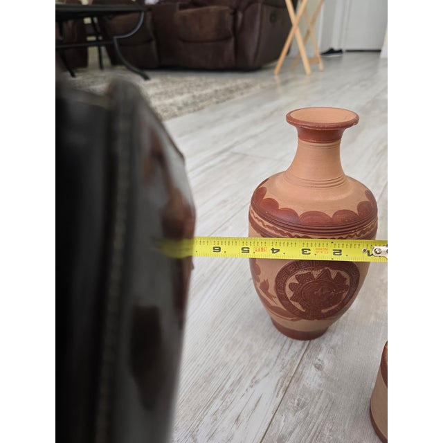 Vintage Folk Art Cuernavaca Mexican Folk Art Terracotta Botellón & Cup Set - 2 Pieces For Sale In Dallas - Image 6 of 12