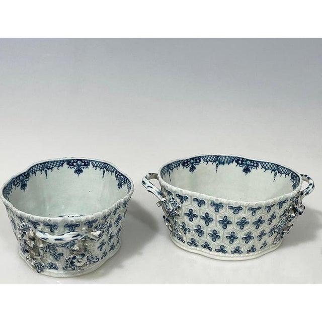 Ceramic 18th Century English Worcester Porcelain Lidded Baskets, 1770s For Sale - Image 7 of 15