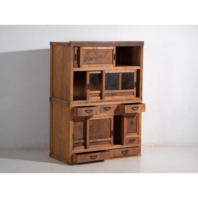 Antique Japanese tansu cabinet (c.1912-1970)Dimensions: Length: 88 cm Depth: 46 cm Height: 125 cmStyle: TaishōMaterials...