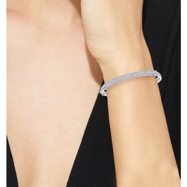 Metal 1.3 Carat Diamond Three Rows Bangle /Bracelet in 18 Karat White Gold 15 Grams For Sale - Image 7 of 18