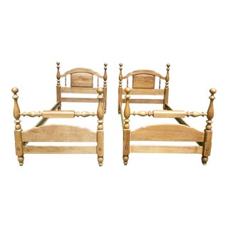 Vintage Pair Solid Maple Twin Size Cannonball Poster Bed Frames 1950's For Sale