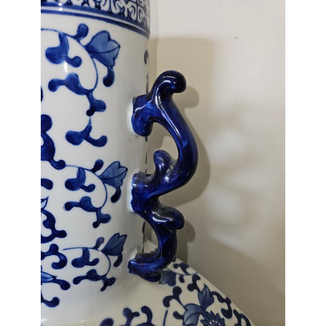 1980s Large Vintage Blue and White Moon Vase by Bombay Company For Sale - Image 5 of 6