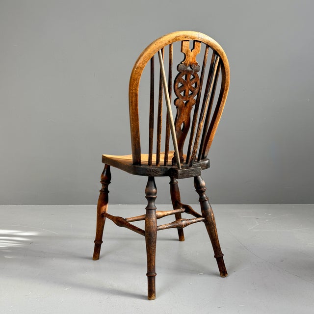 Tan Antique English Windsor Chairs, 1890s, Set of 2 For Sale - Image 8 of 16