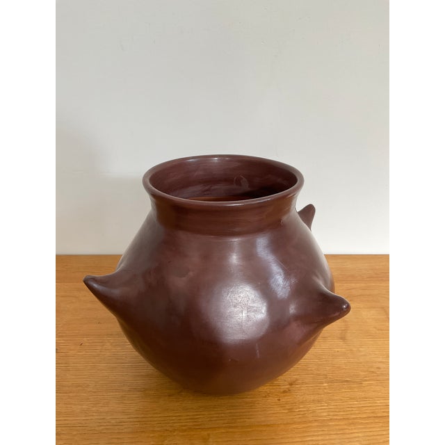 Moroccan Izuran Tadelakt Spiked Burgundy Vase For Sale In Raleigh - Image 6 of 9