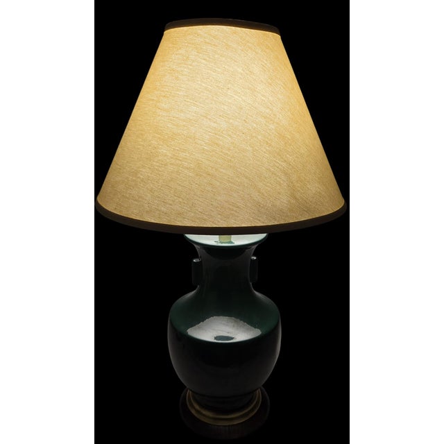 Vintage Mid-Century Modern Frederick Cooper Dark Green Ceramic Table Lamp For Sale - Image 9 of 10