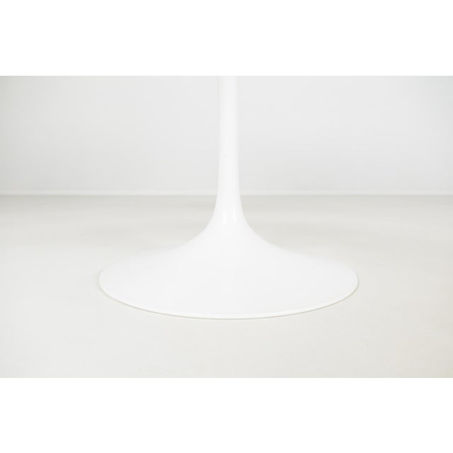 Eero Saarinen Round Marble Tulip Dining Table by Eero Saarinen for Knoll, 2000s For Sale - Image 4 of 14