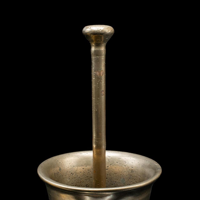 Bronze Antique Mortar and Pestle Set, English Bronze Apothecary Grinder, Georgian, 1750 For Sale - Image 8 of 10
