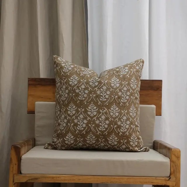 Art Deco Fabdivine Artisan Block Print Throw Pillow Cover 24x24 Inch Pure Linen-Vishal Pushp For Sale - Image 3 of 3