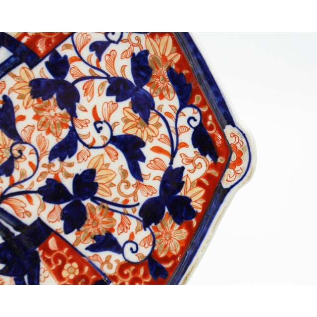 Imari Porcelain Circa 1860s Japanese Double Fan Motif & Shape Imari Chop Plate For Sale - Image 4 of 7