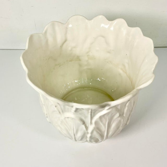 1970s Vintage Hollywood Regency Boho Chic Trompe L’Oeil Style Ceramic White Tulip Planter. For Sale - Image 4 of 16