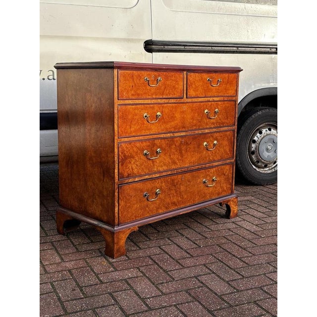 Georgian Walnut Chest of Drawers For Sale - Image 10 of 18