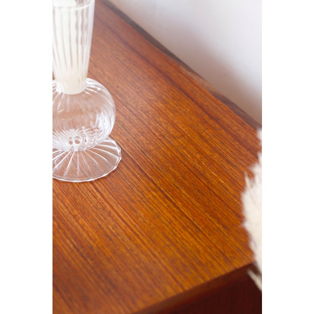 Vintage Scandinavian Teak Chest of Drawers from Avalon, 1960 For Sale - Image 12 of 15
