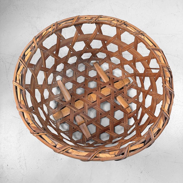 Brown Japanese Bamboo Zaru Harvest Basket, 1960s For Sale - Image 8 of 10