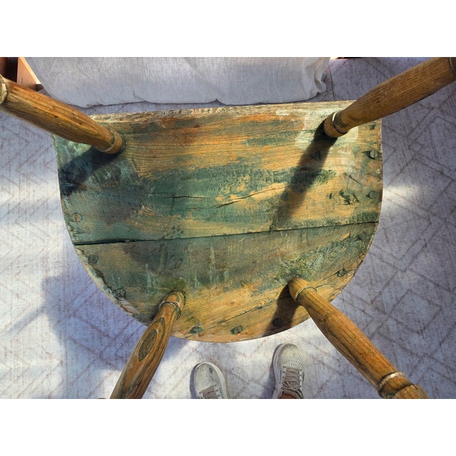 Paint Antique Vernacular. Pair of 19thC Country Primitive Comb/Stick-Back Windsor Chairs With Original Green Paint For Sale - Image 7 of 14