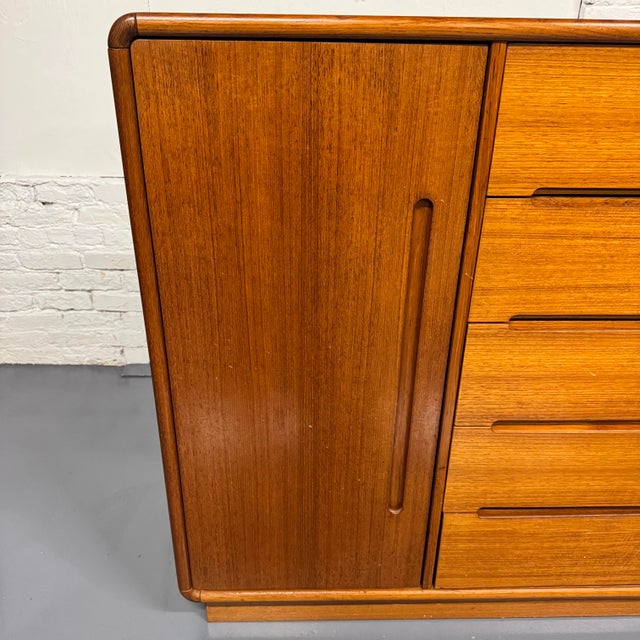 Mid-Century Modern 90's Teak Gentleman's Chest by Sun Cabinet Company For Sale - Image 3 of 11