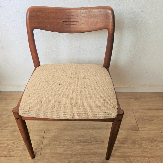 Mid-Century Modern Danish Chairs by Johannes Andersen for Uldum Møbelfabrik, 1960s, Set of 4 For Sale - Image 6 of 13
