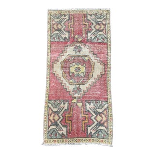 Turkish Yastik Rug 1'4" x 2'10" For Sale