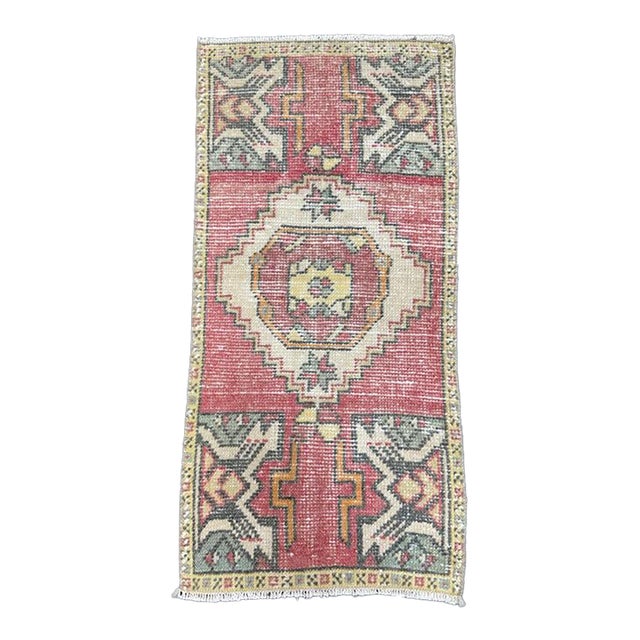 Turkish Yastik Rug 1'4" x 2'10" For Sale