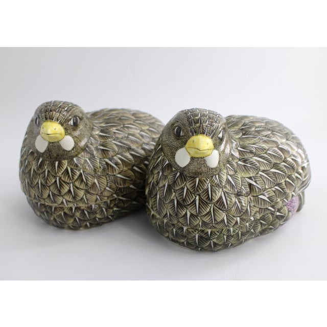 Vintage Neiman Marcus Pair of Chinoiserie Porcelain Quail Boxes, MCM For Sale - Image 4 of 11