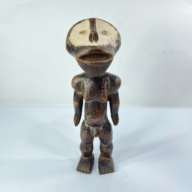 Early 20th Century Zimba Wooden Figure With Kaolin Pigment For Sale In Denver - Image 6 of 6