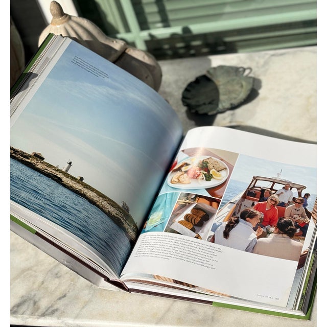 Transitional Martha Stewart Martha’s Entertaining: A Year of Celebrations Hardcover Book For Sale - Image 3 of 9