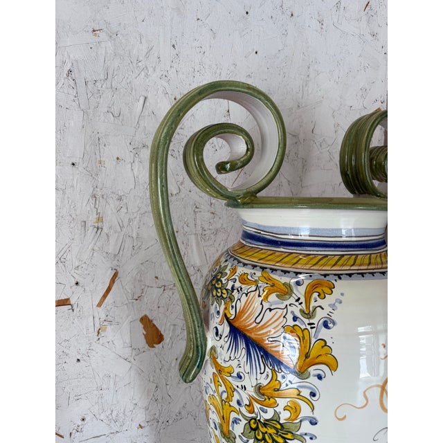 Olive Mid 20th Century Hand-Painted Italian Majolica Ceramic Amphora Floor Vase With Caffagiolo Pattern For Sale - Image 8 of 10