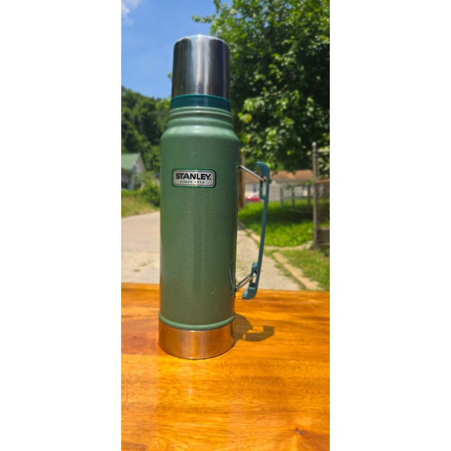 Vintage Stanley Classic Green Thermos Bottle With Original Handle, Since 1913 For Sale - Image 14 of 18