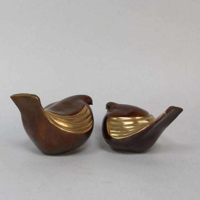 Hollywood Regency Vintage Bronze Sculptures of Two Doves, 1970s, Set of 2 For Sale - Image 3 of 10