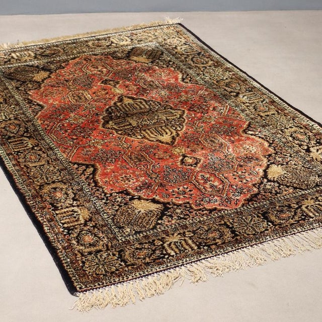 Red Middle Eastern Kum Rug in Wool For Sale - Image 8 of 8