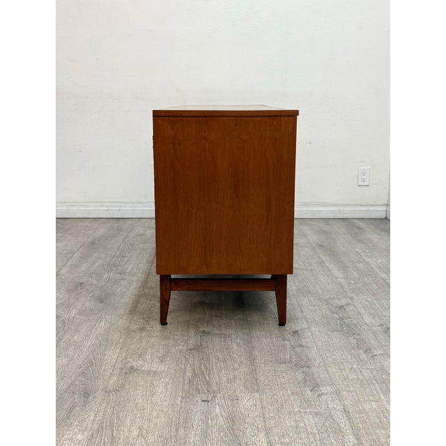 1960s Brasilia Mid Century Modern Dresser For Sale - Image 5 of 12