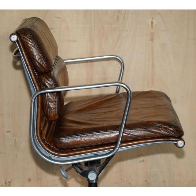 Brown Chanel NYC Soft Pad Captain's Chair in Hand-Dyed Leather from Herman Miller, 1977 For Sale - Image 8 of 18