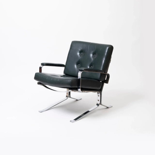 1970s Lounge Chair in Green Leather and Chrome in the style of Olivier Mourgue, 1970s For Sale - Image 5 of 9