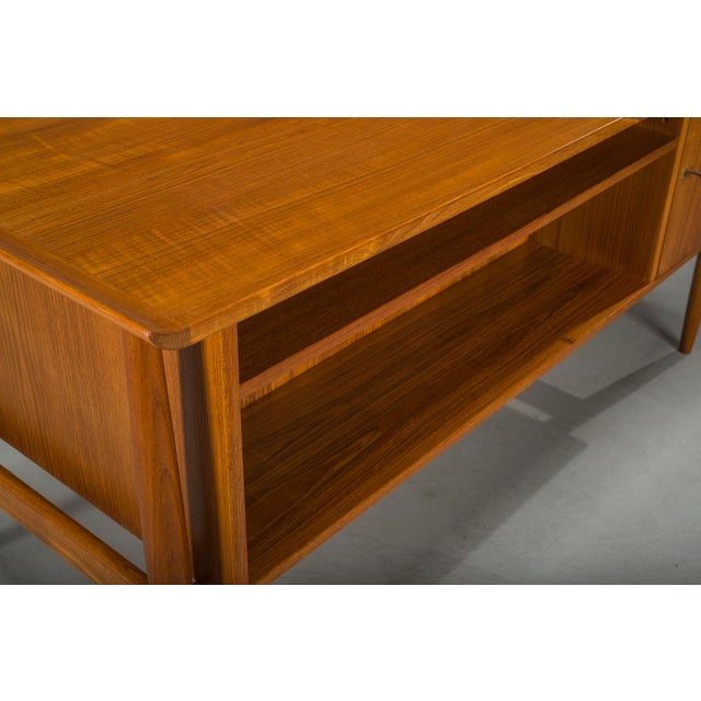 Mid-Century Danish Teak Executive Desk by Arne Vodder for H.P. Hansen, 1960s For Sale - Image 15 of 18