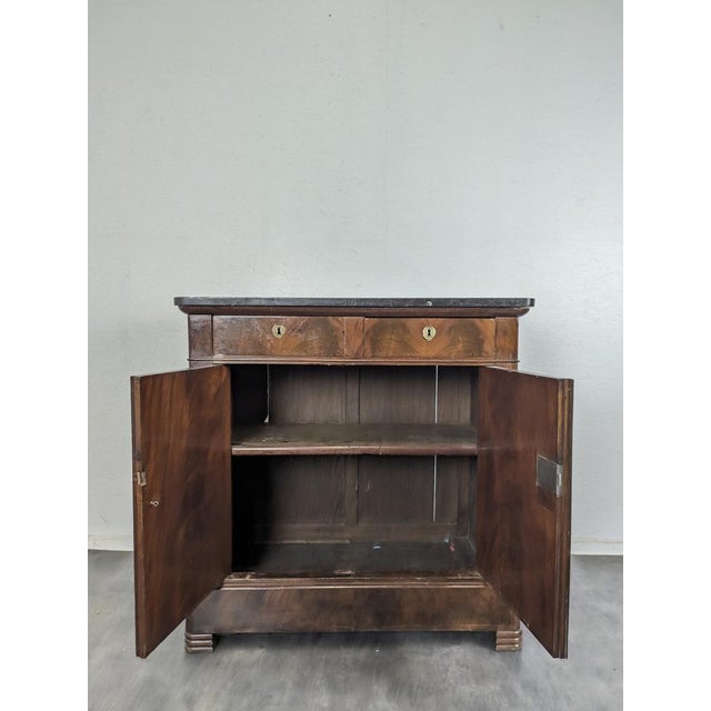 Louis Philippe Buffet in Flamed Mahogany For Sale - Image 5 of 7