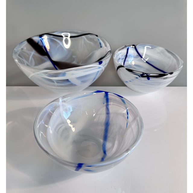 Modern Early Edition Contrast Series Bowls in Mouth-Blown Art Glass by Anna Ehrner for Kosta Boda, Sweden, 2005, Set of 3 For Sale - Image 3 of 18