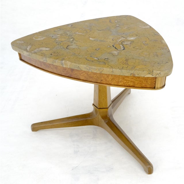 Mid-Century Modern Tomlinson Triangular Marble Top Side End Occasional Table Stand c1970s MINT For Sale - Image 3 of 14