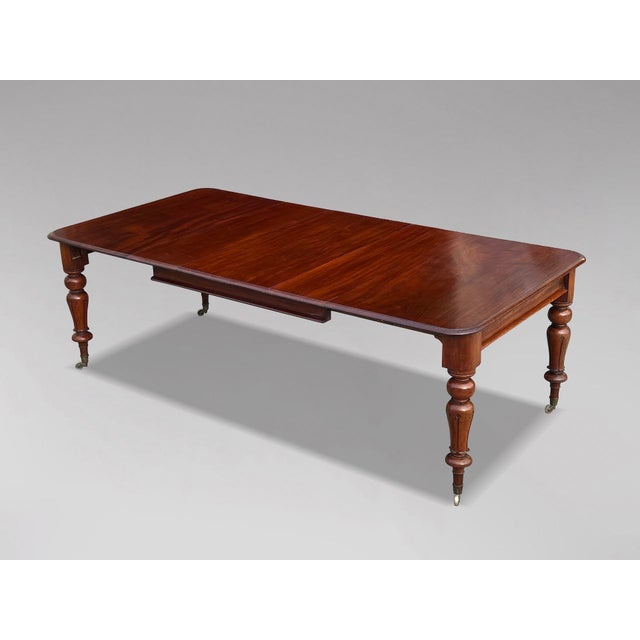 Antique William IV Extendable Dining Table in Mahogany, 1830 For Sale - Image 9 of 9