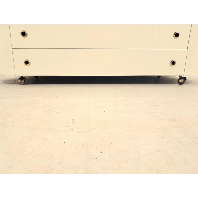 Modern Chest of Drawers attributed to Cattadori, 1970s For Sale - Image 6 of 11