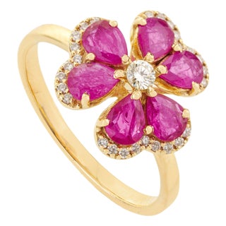VRJewels Blooming 1.18ct Ruby Diamond Floral Cocktail Ring Size 5 in 14k Yellow Gold For Sale