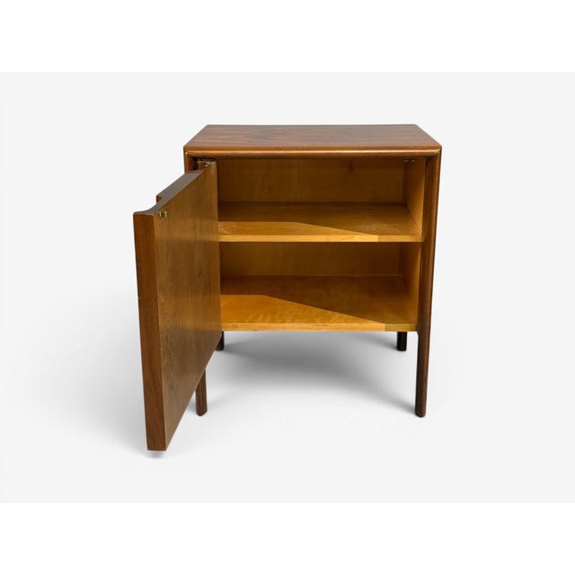 Edmond J. Spence, Sculptural Nightstands, Walnut, Sweden, 1950s For Sale - Image 11 of 14
