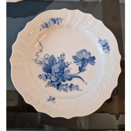 Tea Service from Royal Copenhagen, Set of 26 For Sale - Image 9 of 16