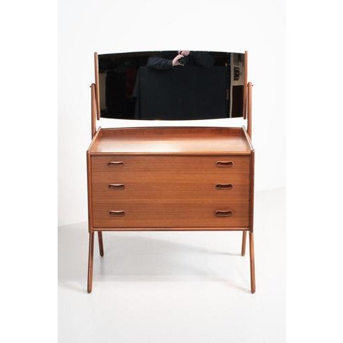 Svend aage madsen dressing table made of teak. A rare piece of vintage furniture designed in denmark in the 60’s. Typical...