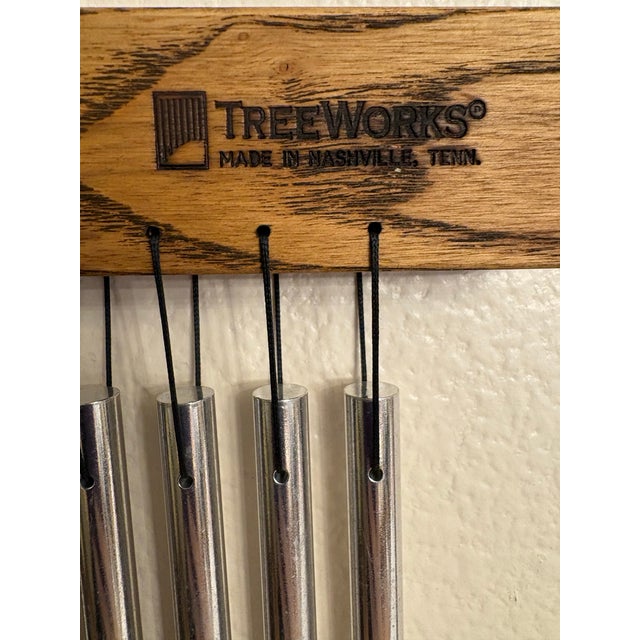 This TreeWorks Classic Chime hand percussion instrument features 23 brillant bars and it delivers a clear chime sound with...
