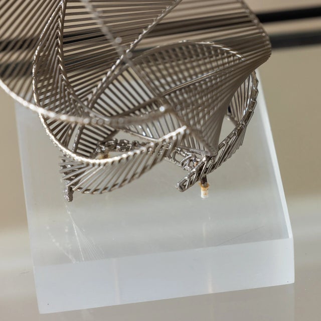 1976 Bennett Wire Sculpture on Lucite Base – 18” Tall For Sale In Sacramento - Image 6 of 8