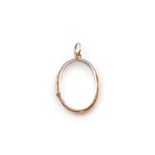 Oval Photo Locket in Gold For Sale - Image 6 of 6
