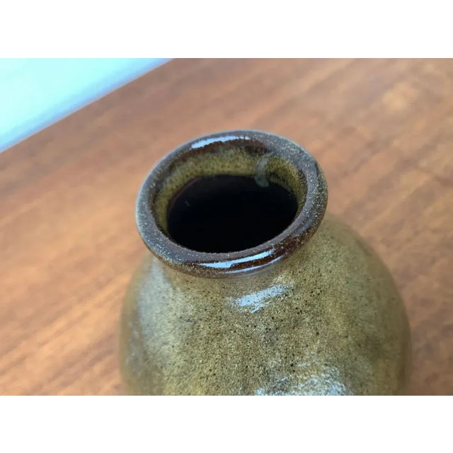 Mid-Century German Minimalist Studio Pottery Vase by Gudrun Friedrich, Rügen For Sale - Image 4 of 13