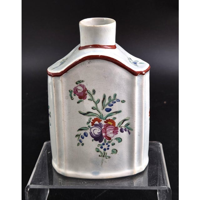 Tea Canister with Floral Enamels Double Mark from Leeds Pottery, 1780 For Sale - Image 3 of 9