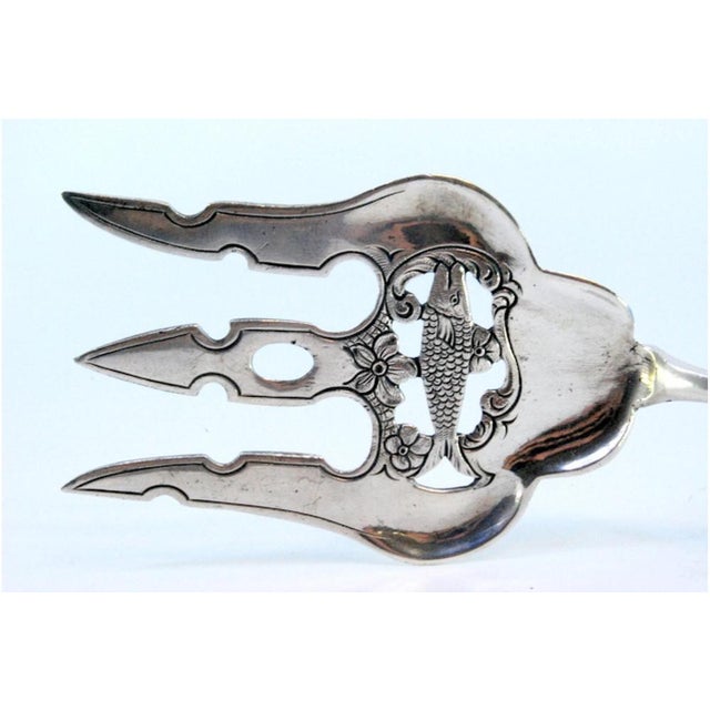 Silver Fish Serving Fork with Central Fish Figure and Raised Edges For Sale - Image 4 of 9